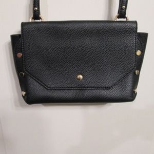 black shoulder purse